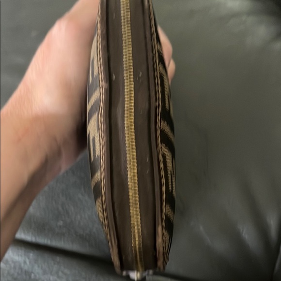 Fendi Roma Zucca Zip Away Tote Bag - Picture 5 of 16